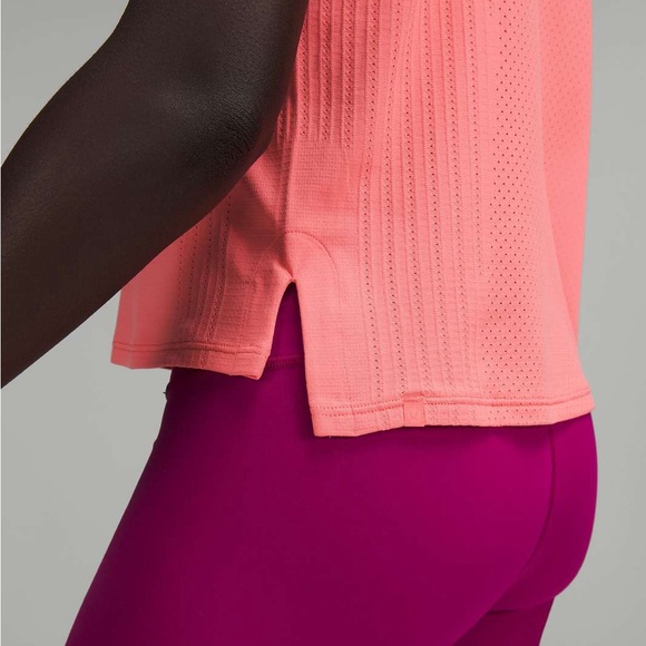 Lululemon Train to Be Tank Top Raspberry Cream/Raspberry Cream Size 8 - Picture 3 of 10